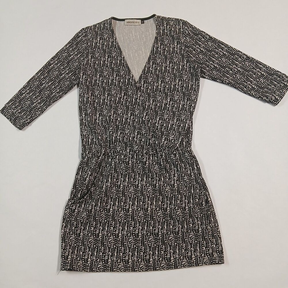 Veronica M. Women's Black White Printed Short Dress V-Neck with Pockets Small